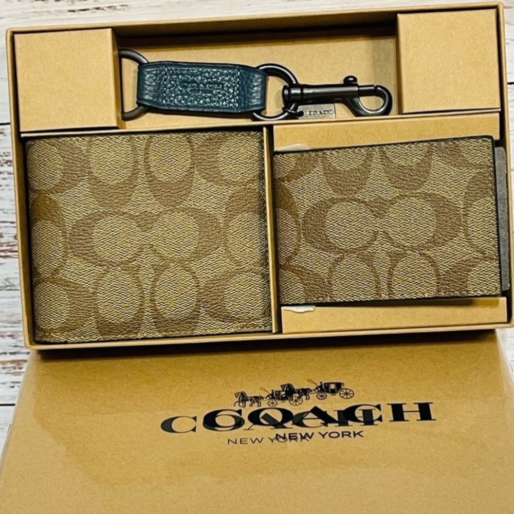 NWT Coach Boxed 3 In 1 Wallet Gift Set In Colorblock Signature Canvas - Picture 6 of 6
